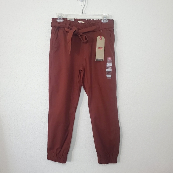 Levi's Jet Set Burnt Orange  Taper Crop Ankle Joggers Pants XS NWT - Picture 4 of 10